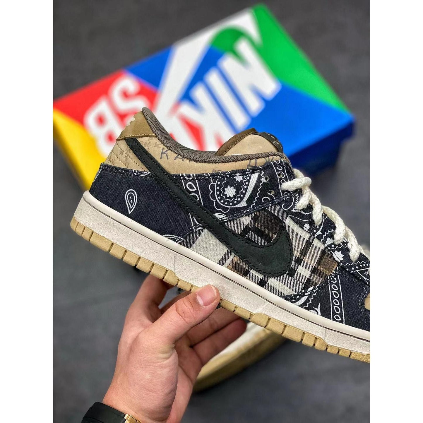 Dunk Low Premium QS SB x Travis Scott 'Cactus Jack'
