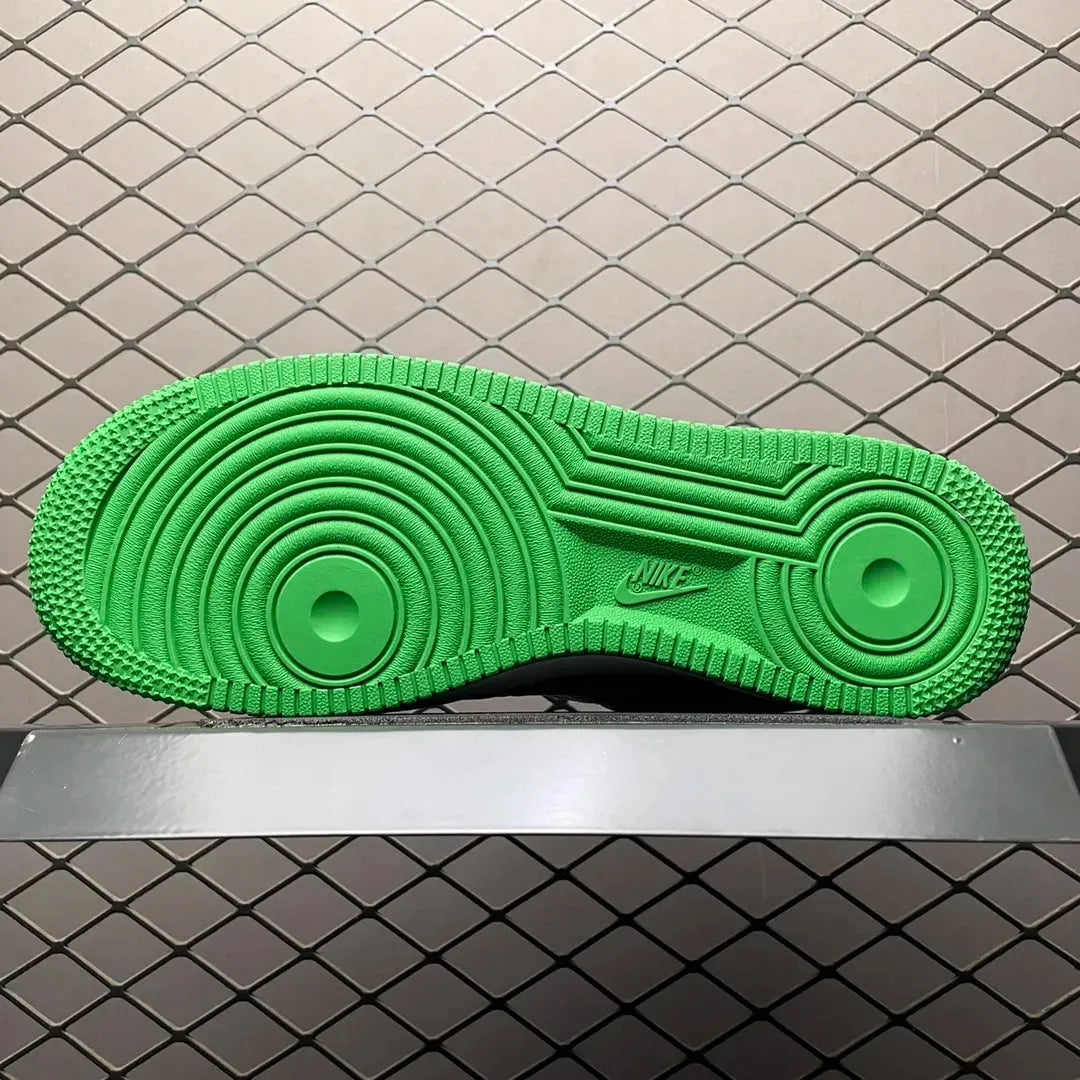 AF 1 Low x LV 'Green' Customs