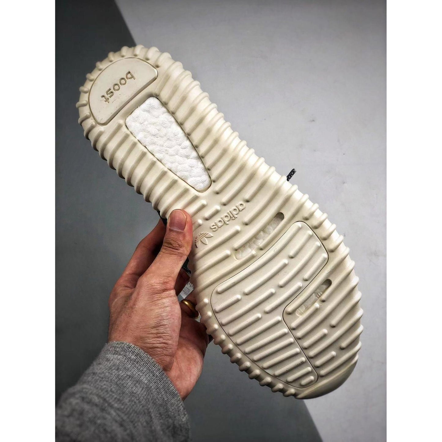 YZY Boost 350 'Turtle Dove'
