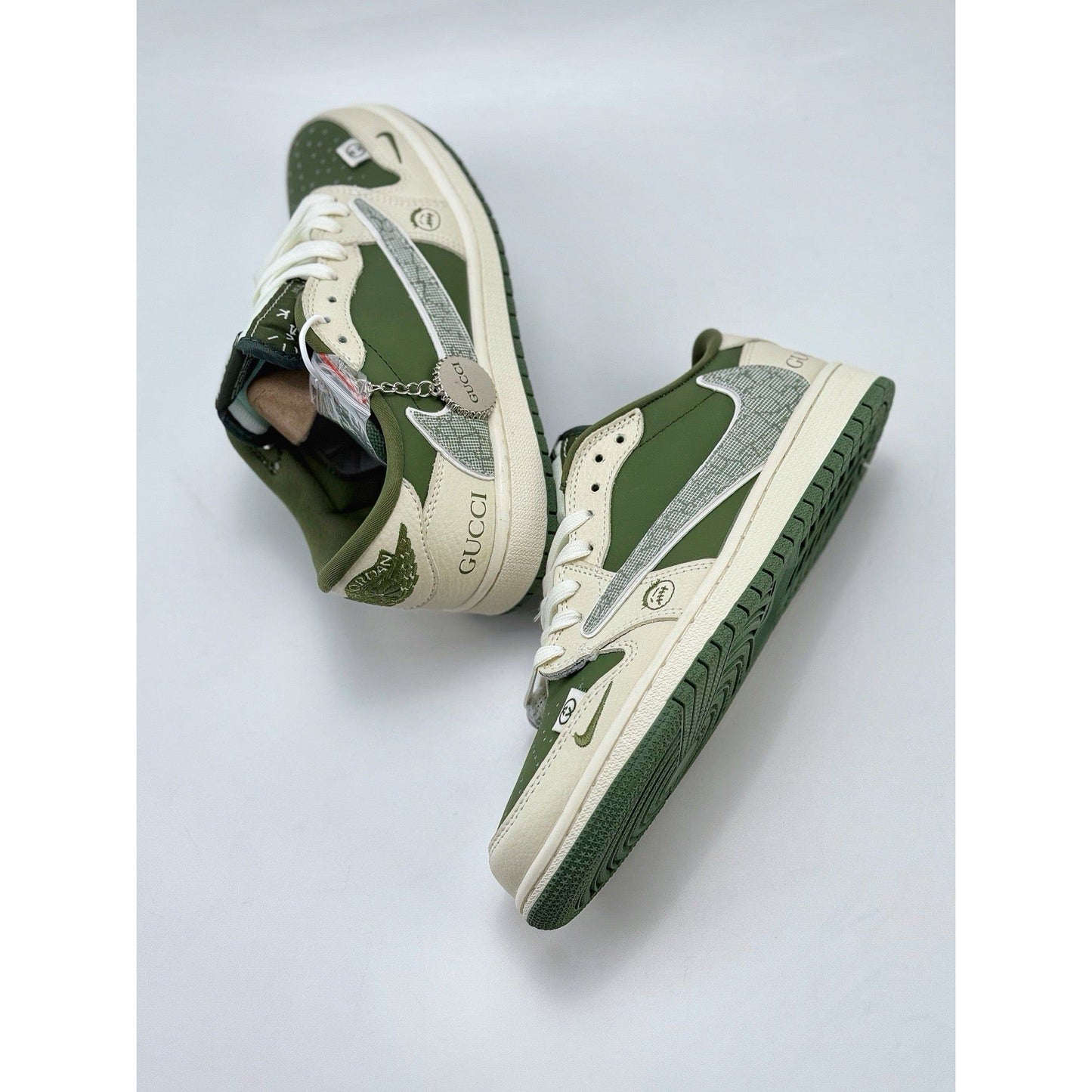 AJ 1 Retro Low x Travis Scott 'Gucci' Customs