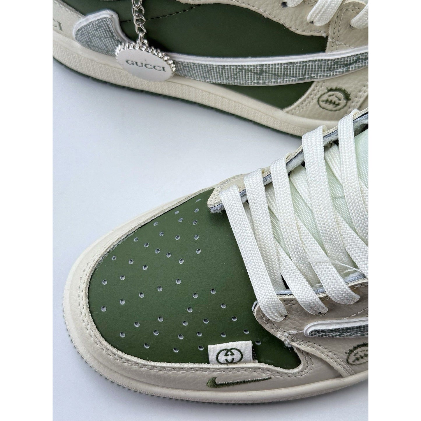 AJ 1 Retro Low x Travis Scott 'Gucci' Customs
