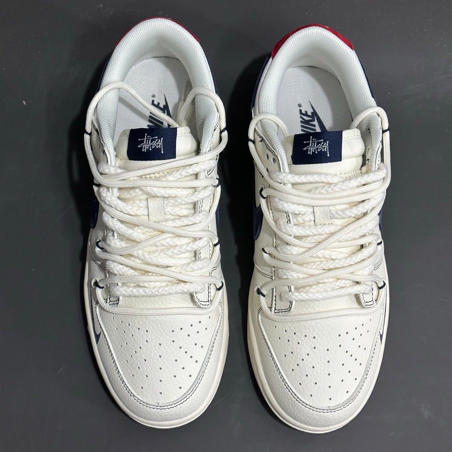 Dunk Low SB x Stussy x Supreme 'Navy'