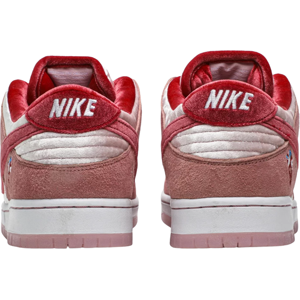 Dunk Low SB x StrangeLove 'Valentine's Day'