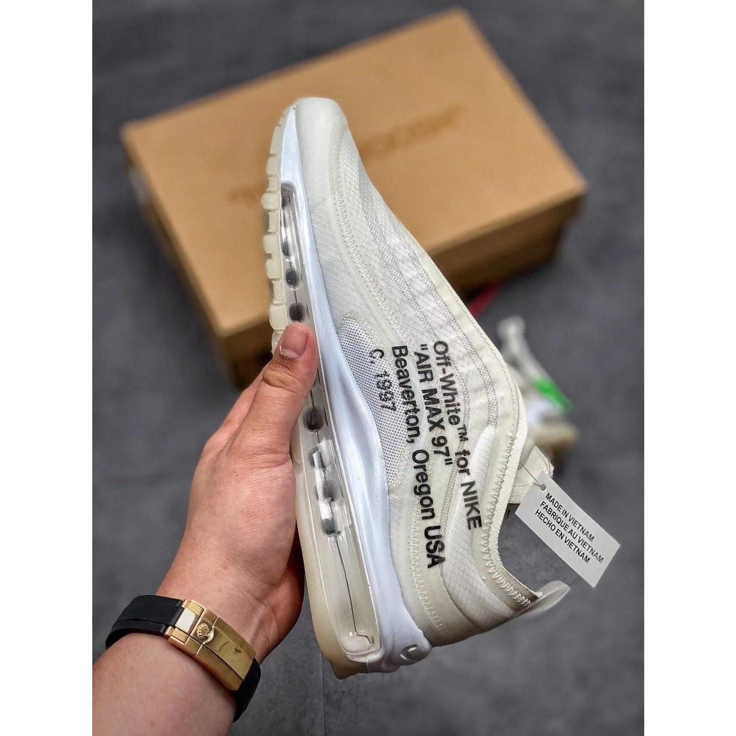 AM 97 x OW 'The Ten'