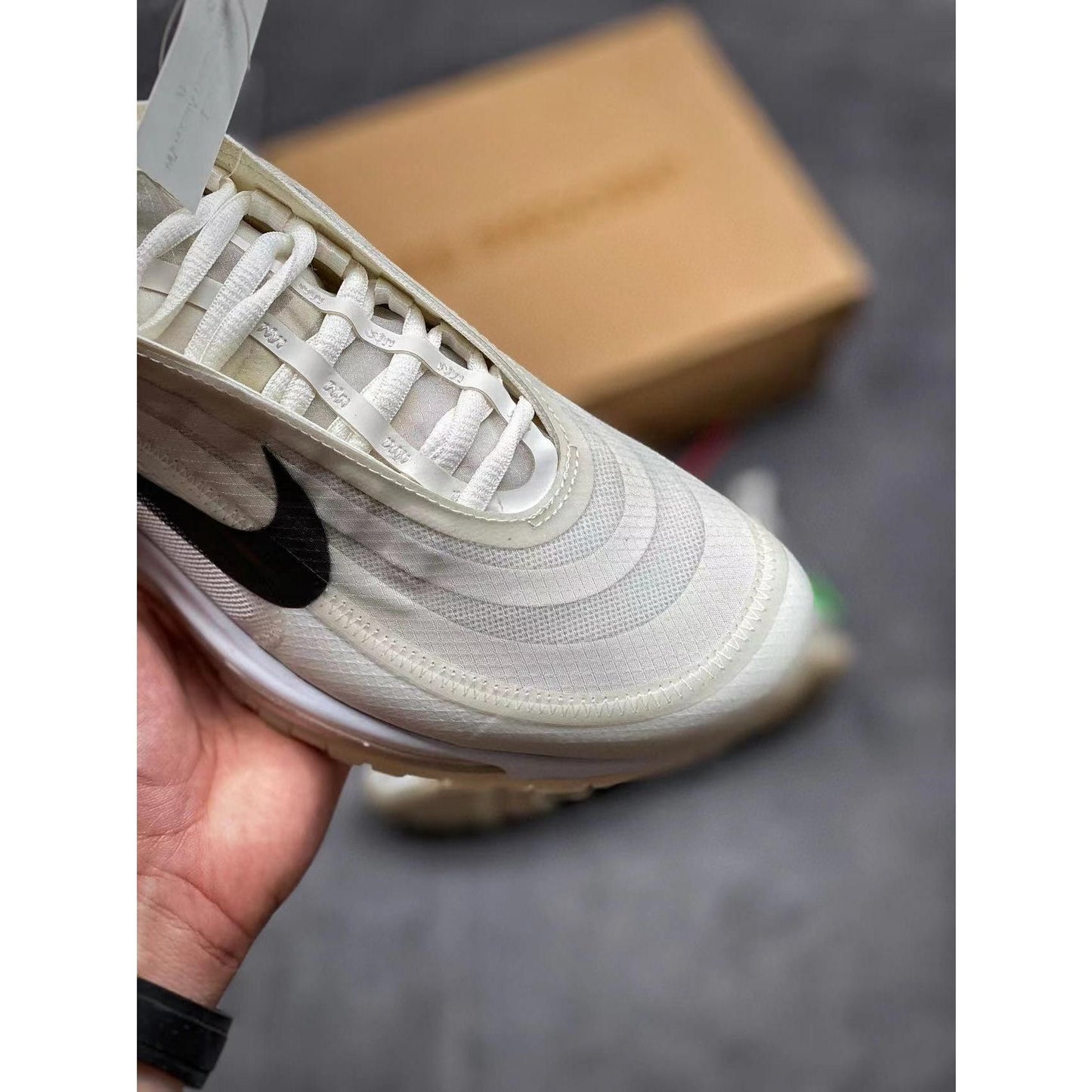 AM 97 x OW 'The Ten'