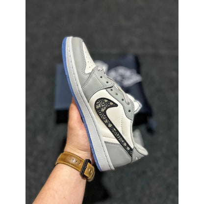 AJ 1 Low x CD