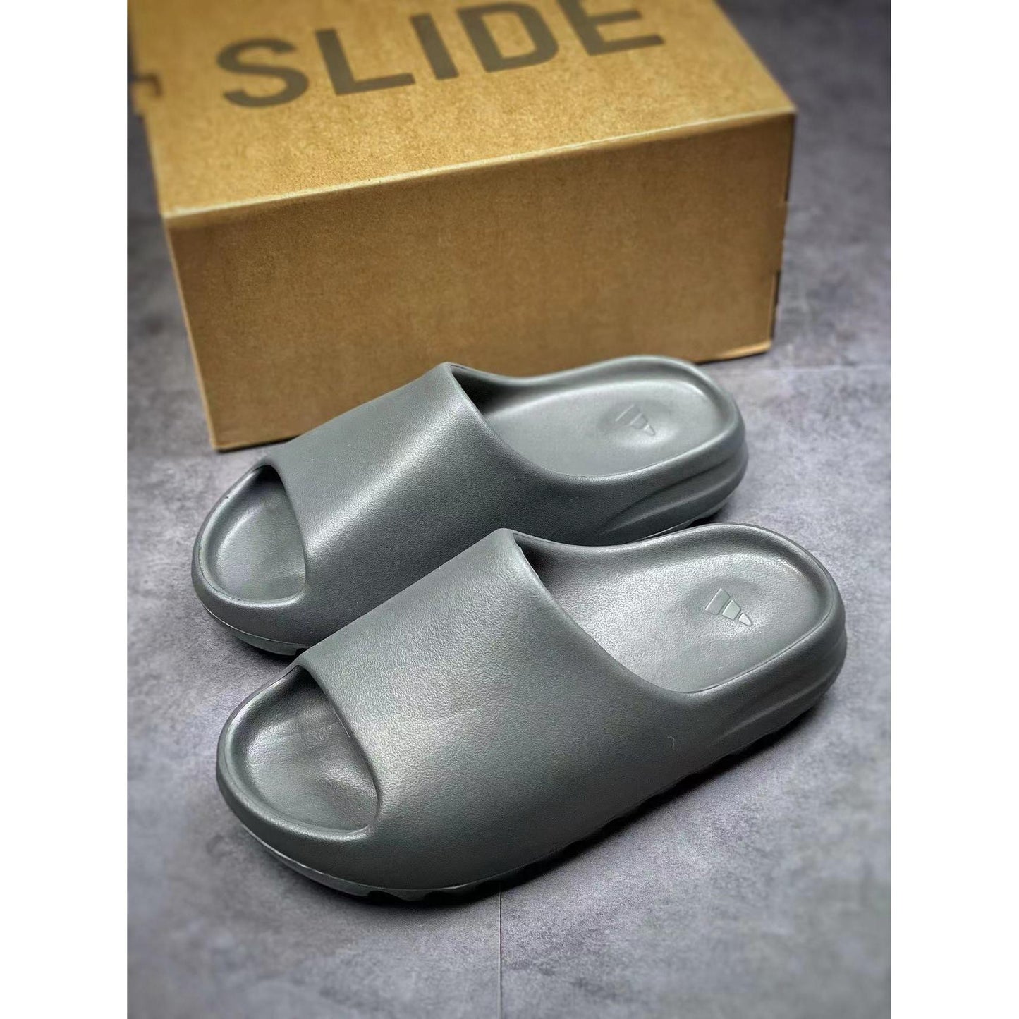 YZY Slides 'Onyx'