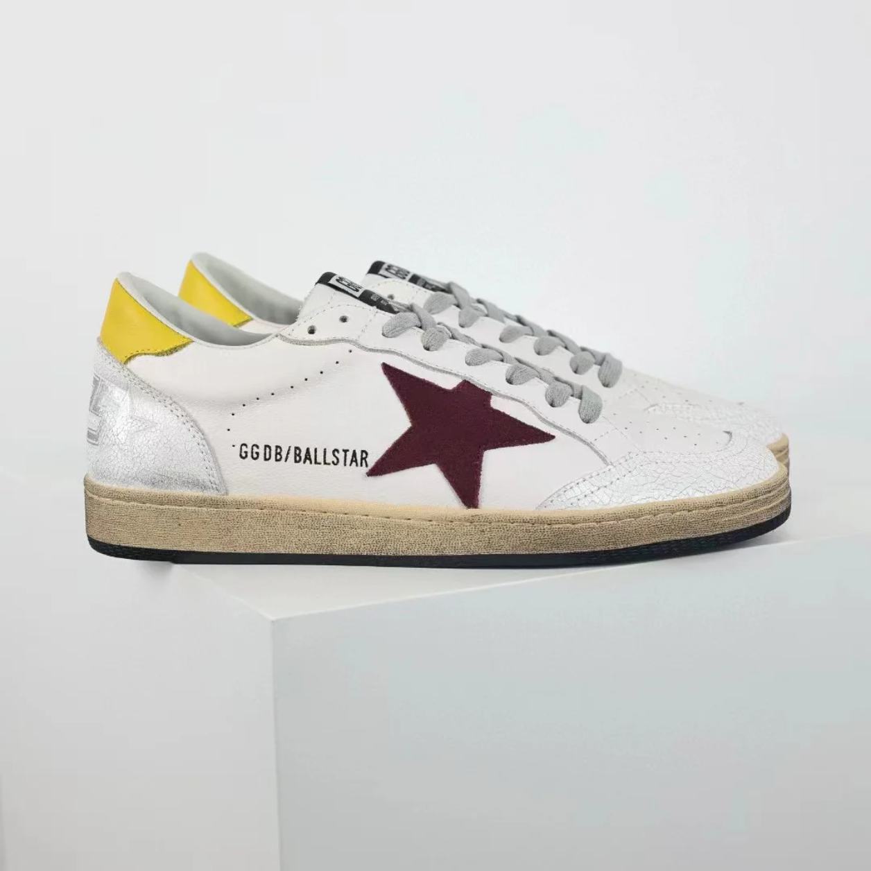 GG 'Ball-Star Red Star Yellow Heel Tab'