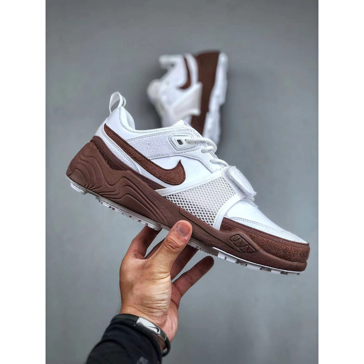 Travis Scott x Zoom Field Jaxx 'Light Chocolate'