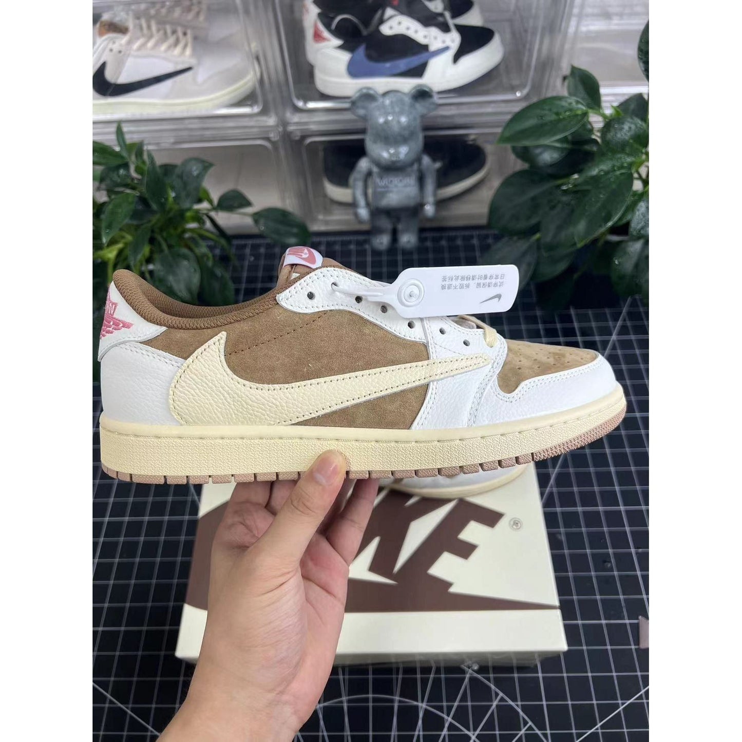 AJ 1 Low x Travis Scott 'Pale Pony'