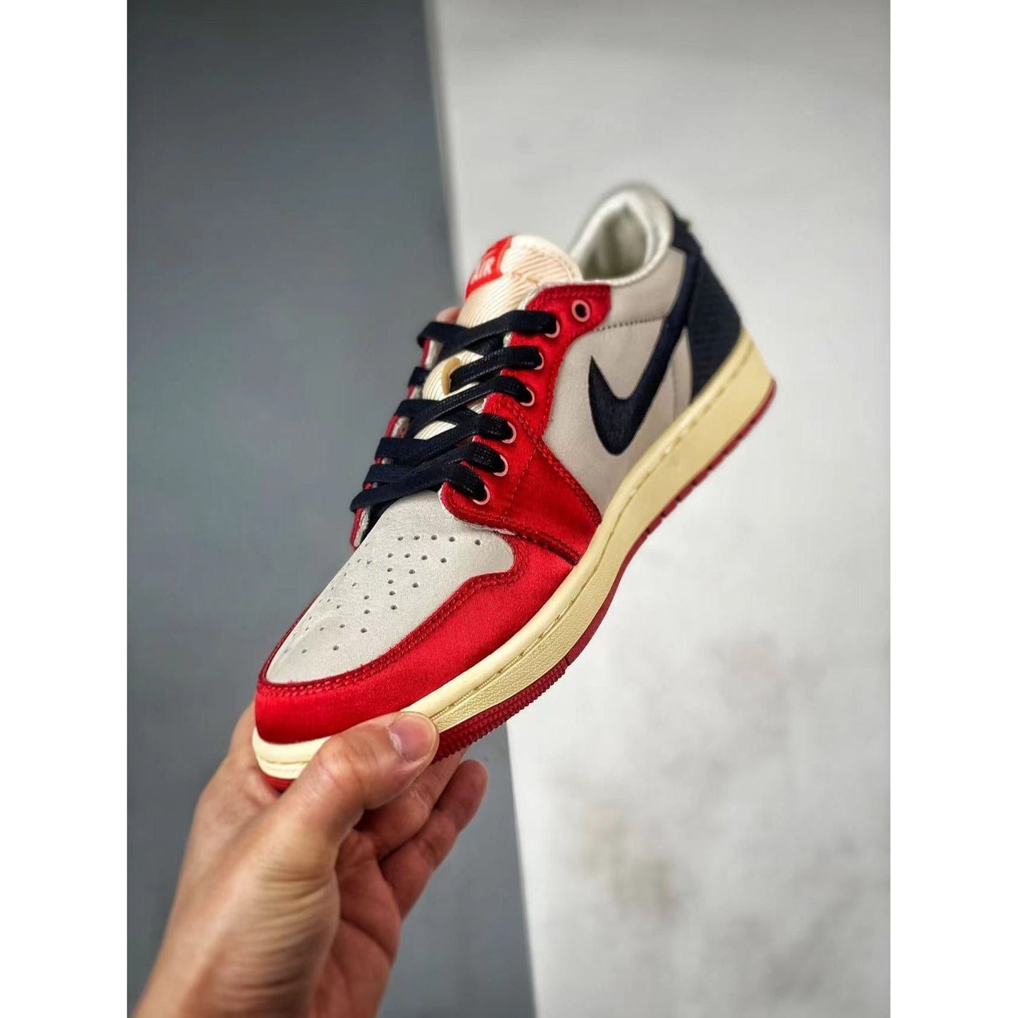 AJ 1 Low x Trophy Room 'Rookie Card - Away'