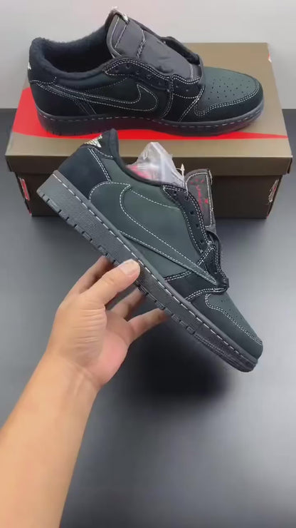 AJ 1 Low OG SP x Travis Scott 'Black Phantom'