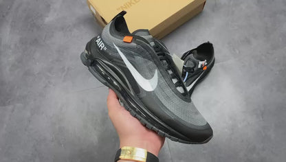 AM 97 x OW 'Black'