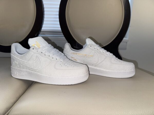 Customer photo of AF 1 Low x LV Triple White