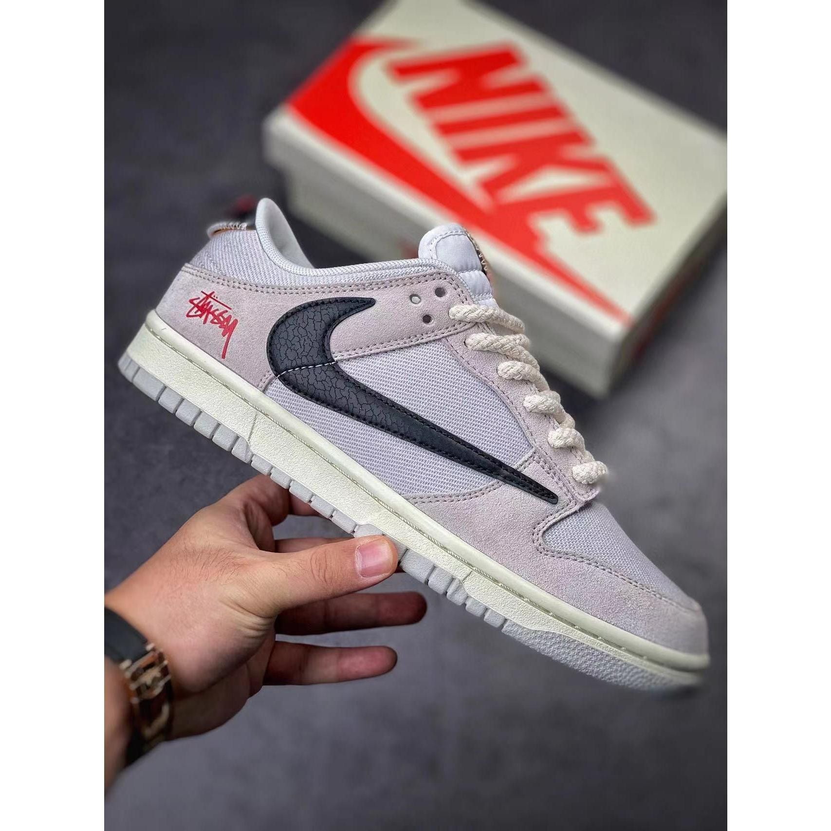 Dunk Low SB x Stussy 'Cream Black' - Image 3