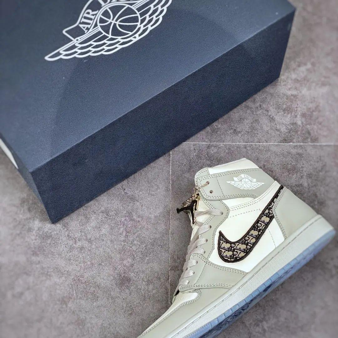 AJ 1 High x CD - Image 9