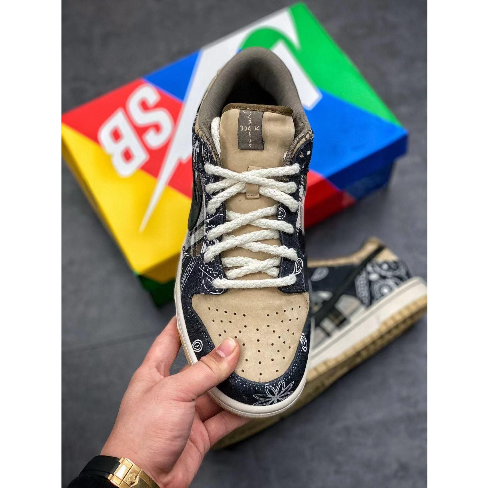 Dunk Low Premium QS SB x Travis Scott 'Cactus Jack' - Image 4