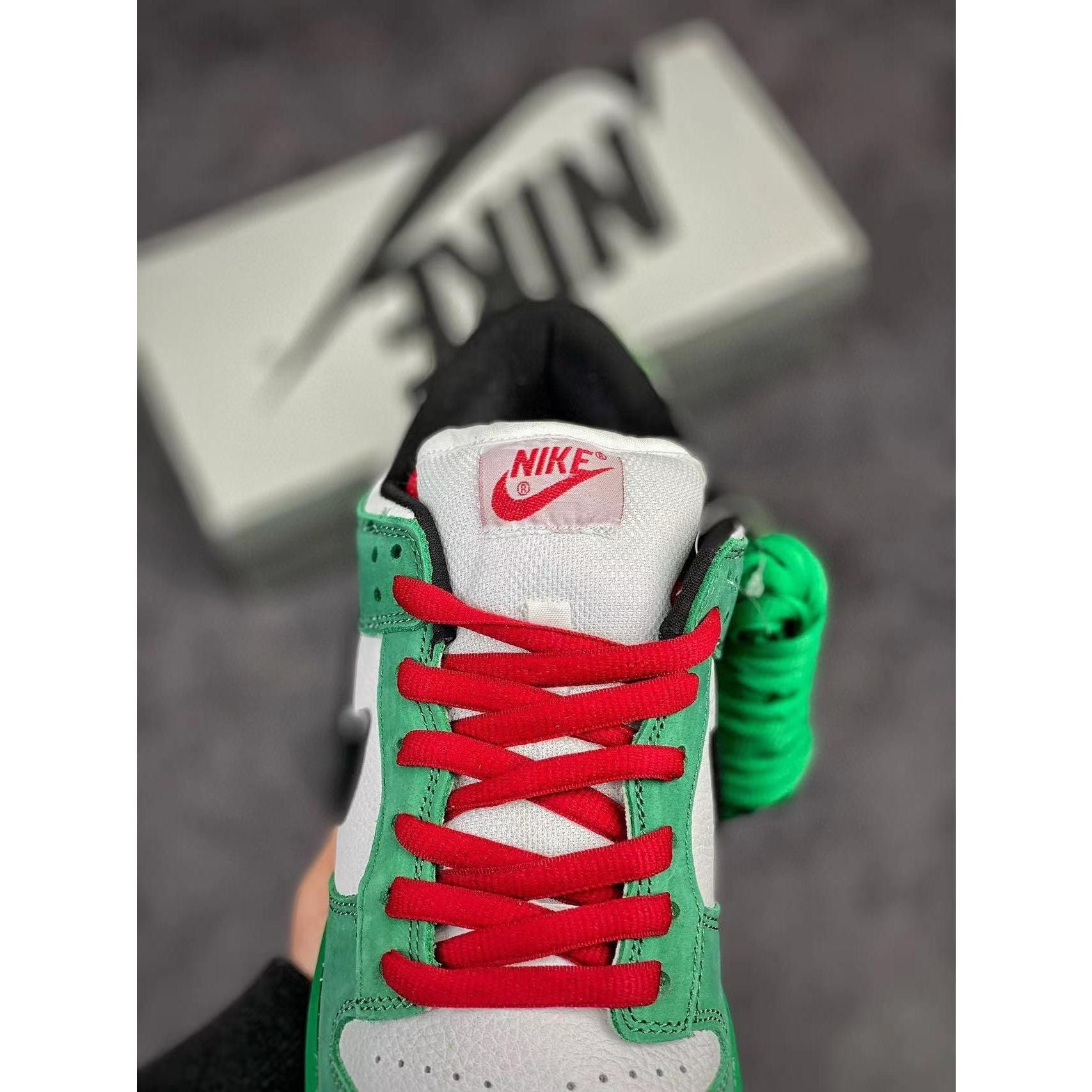 Dunk Low Pro SB 'Heineken' - Image 4