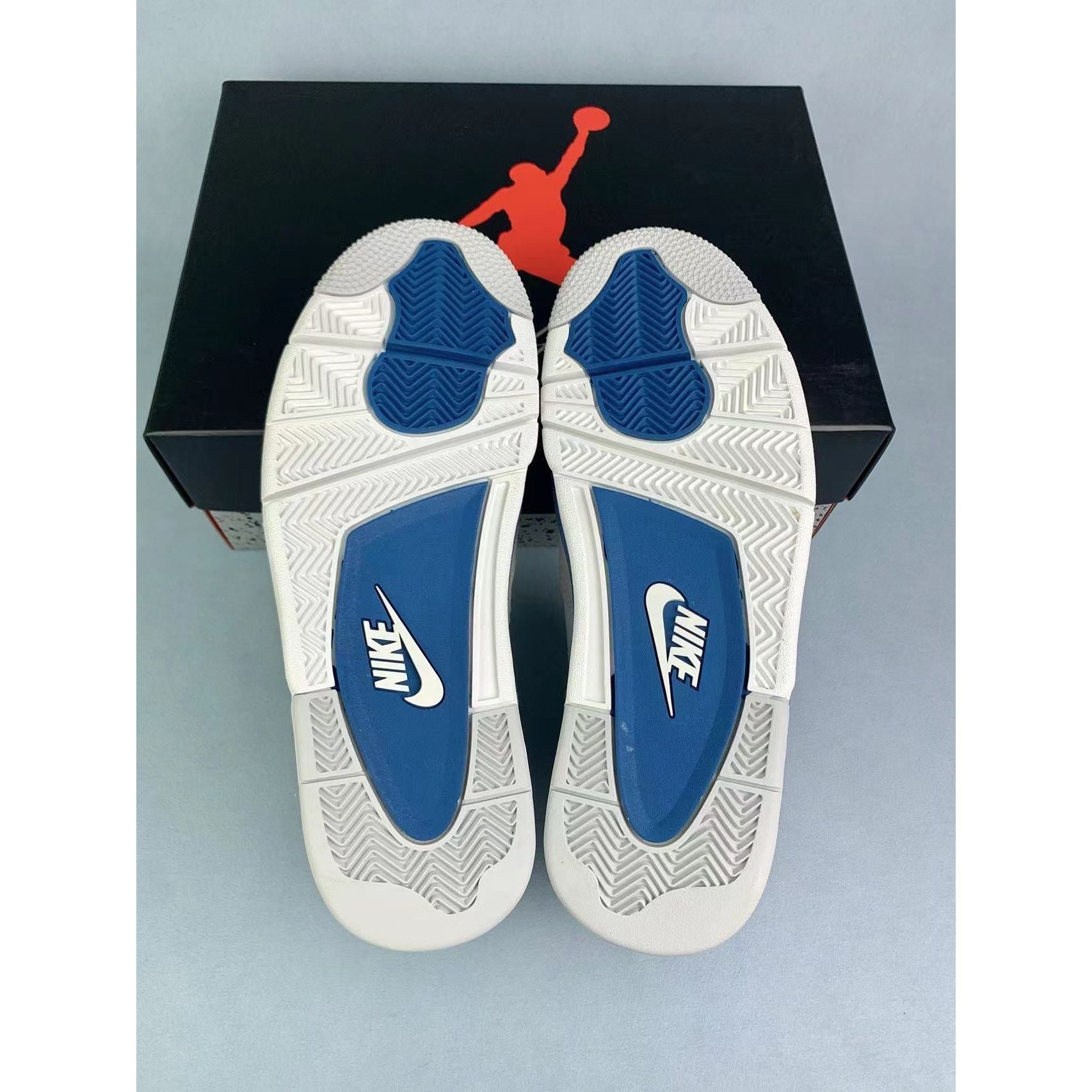 AJ 4 'Military Blue' 2024 - Image 4