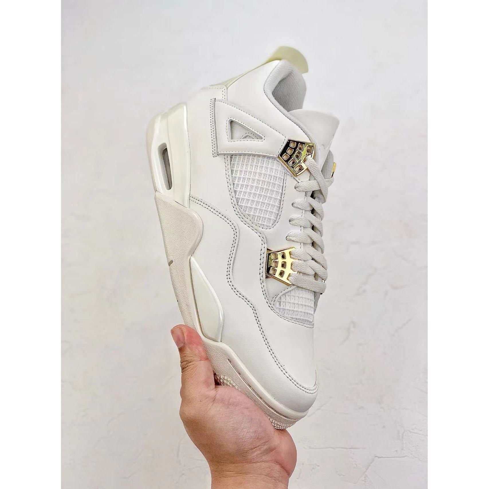 AJ 4 Retro 'Metallic Gold' - Image 4