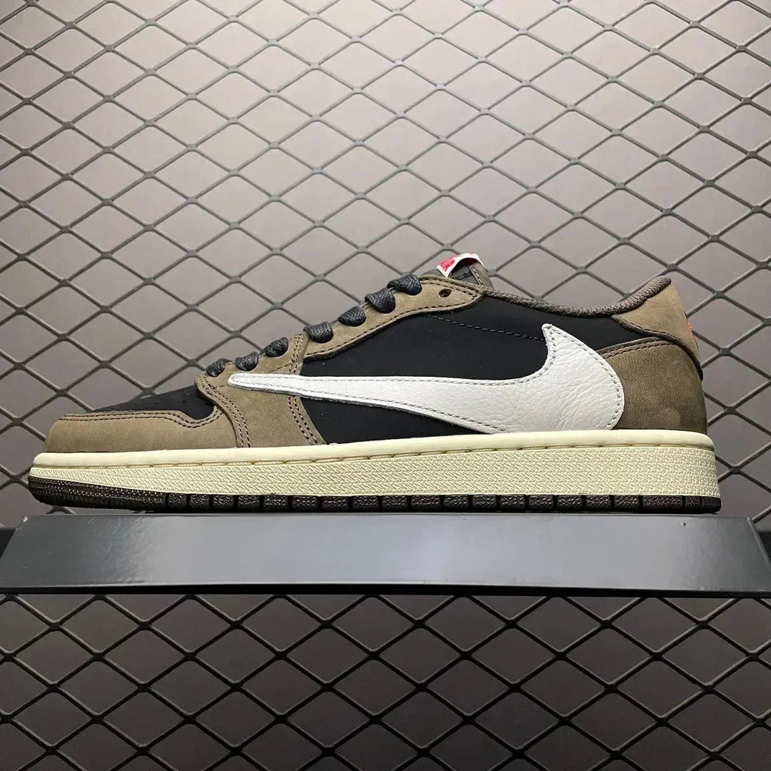 AJ 1 Low x Travis Scott 'Mocha' - Image 8