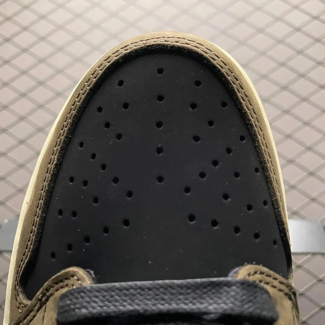 AJ 1 Low x Travis Scott 'Mocha' - Image 4