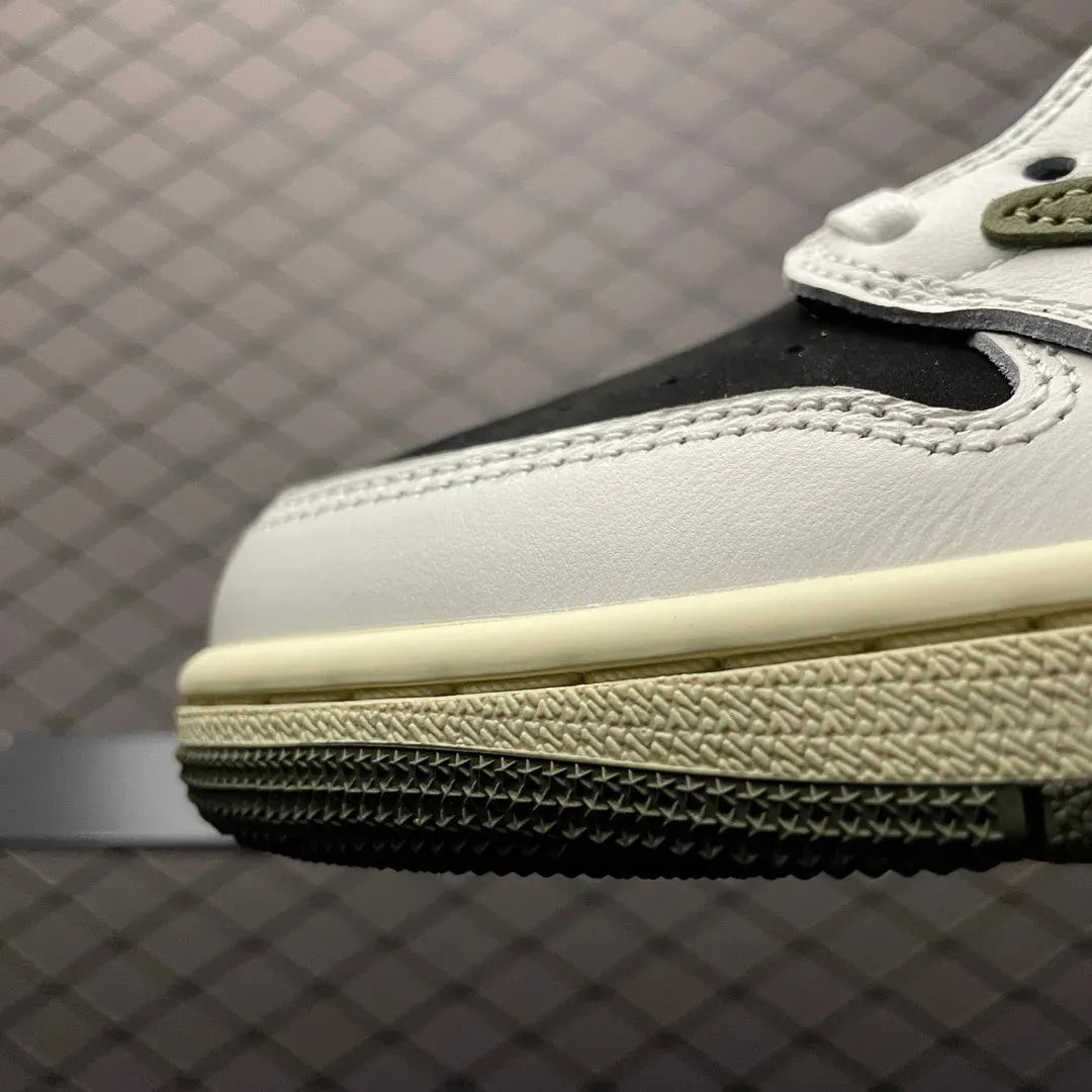AJ 1 Retro Low x Travis Scott 'Olive' - Image 2