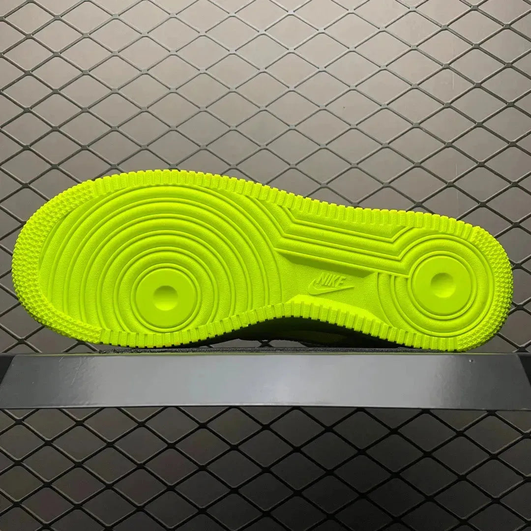 AF 1 Low x OW 'Volt' - Image 7