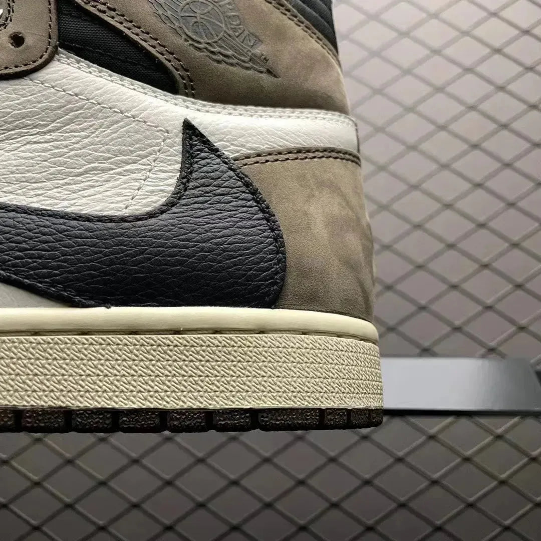 AJ 1 x Travis Scott Retro High OG 'Mocha' - Image 3