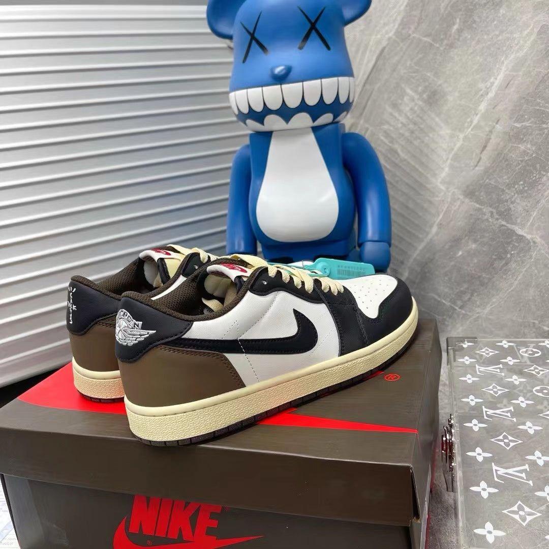 AJ 1 Retro Low 'Dark Mocha' - Image 4