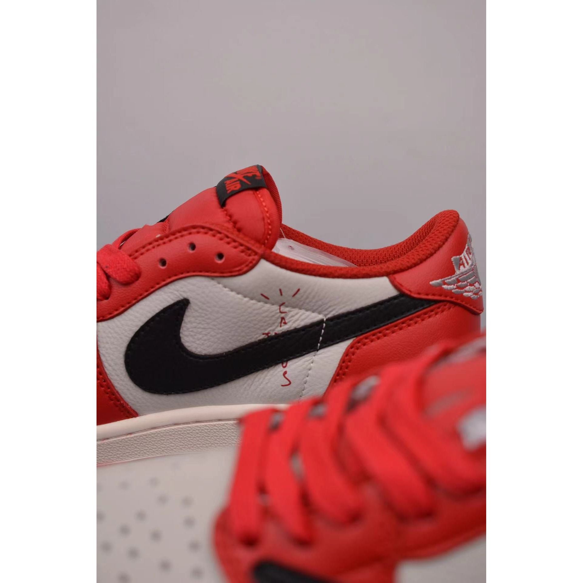 AJ 1 Retro Low x Travis Scott 'Chicago' Customs - Image 9