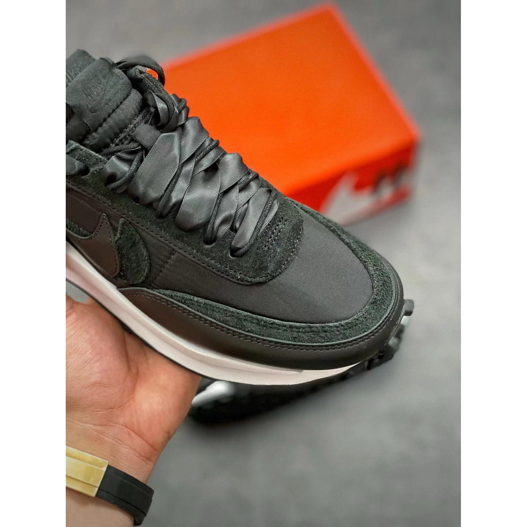 Sacai x LDWaffle 'Black Nylon' - Image 2