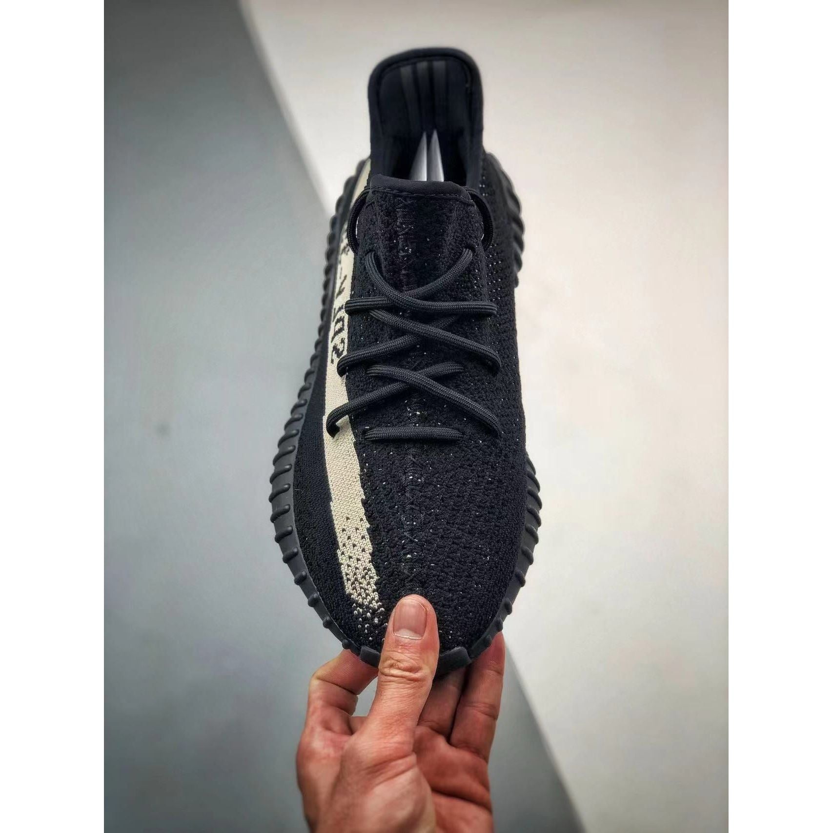 YZY Boost 350 V2 'Oreo' - Image 4