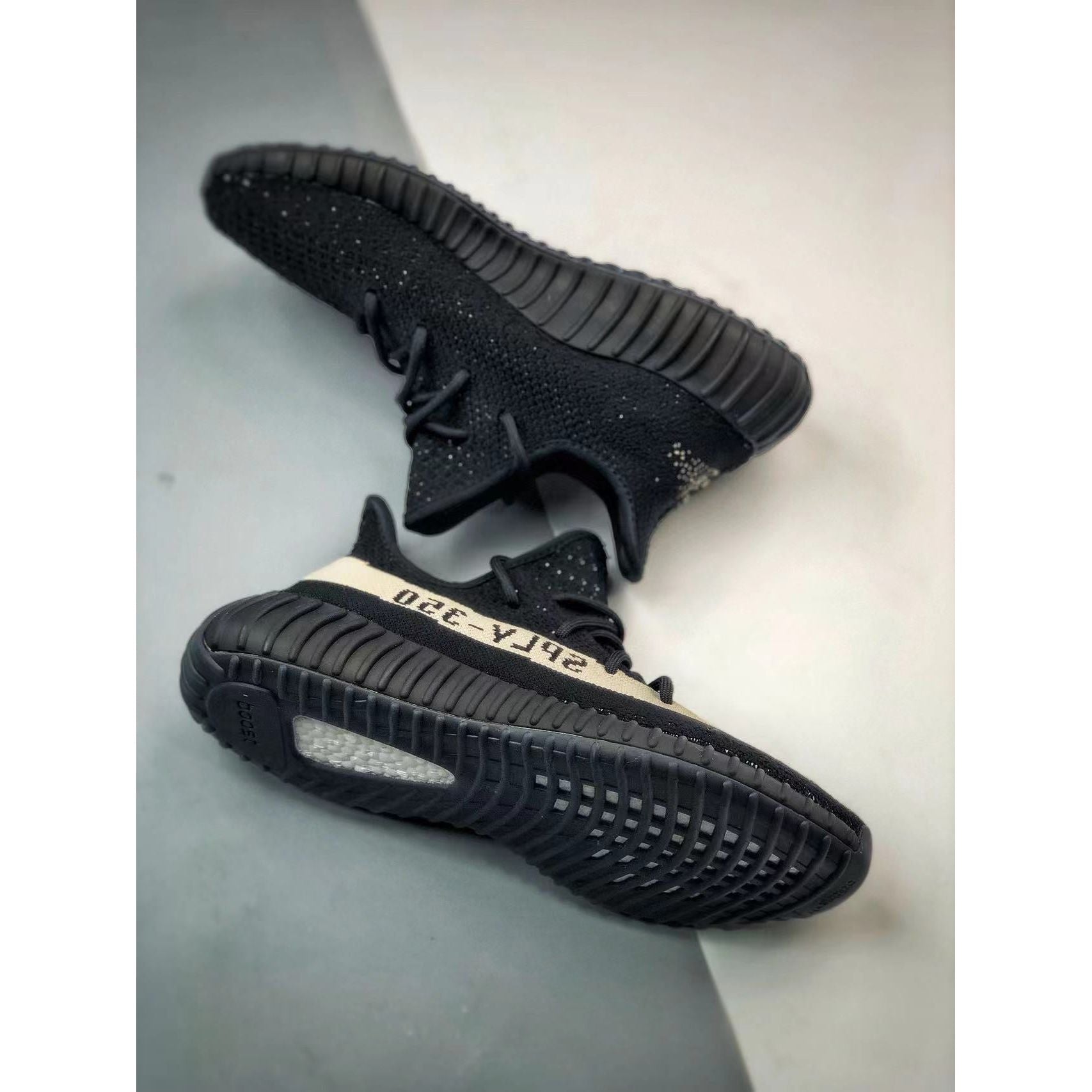 YZY Boost 350 V2 'Oreo' - Image 9