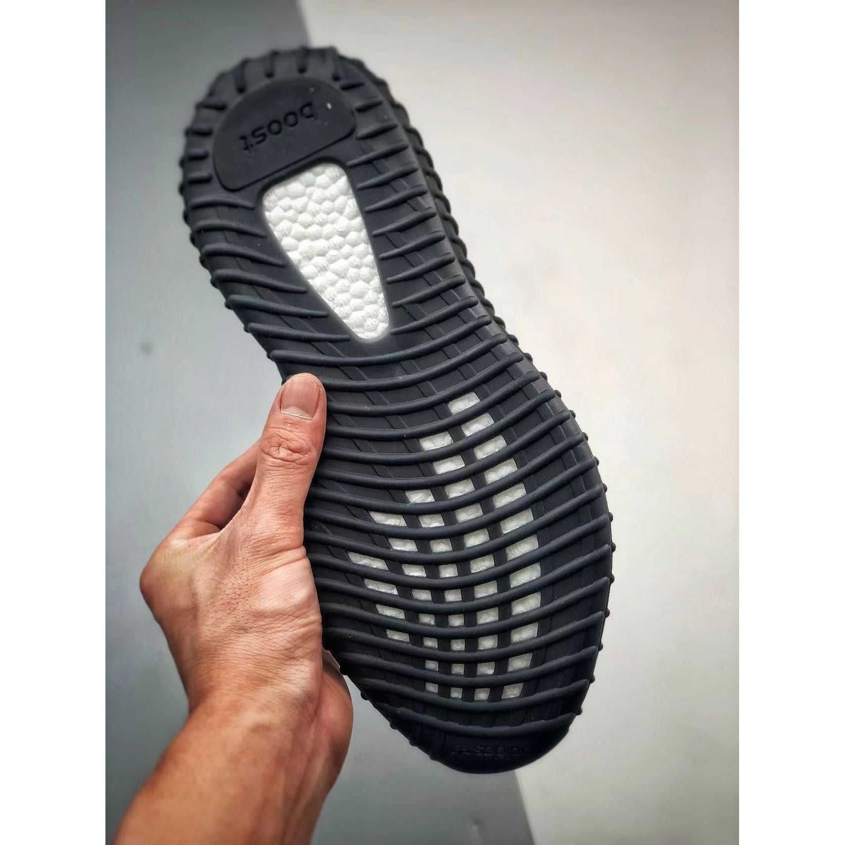 YZY Boost 350 V2 'Oreo' - Image 8