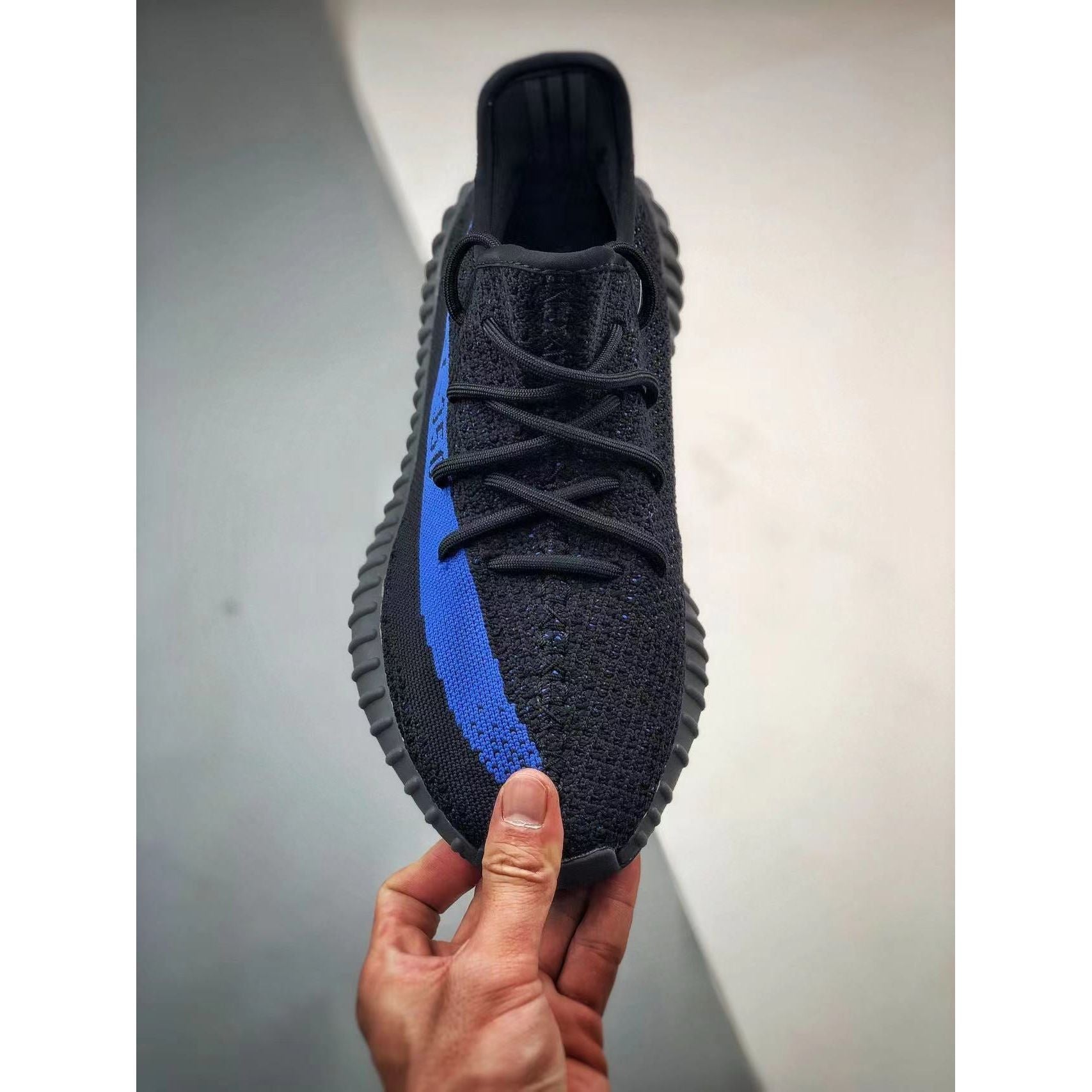 YZY Boost 350 V2 'Dazzling Blue' - Image 4