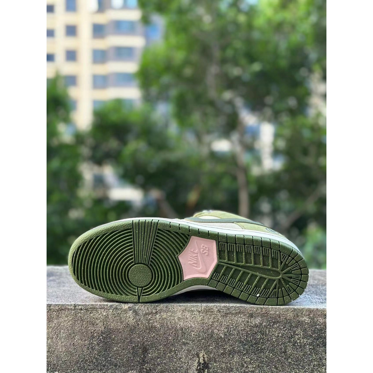 Dunk Low SB x Yuto Horigome 'Matcha' - Image 6