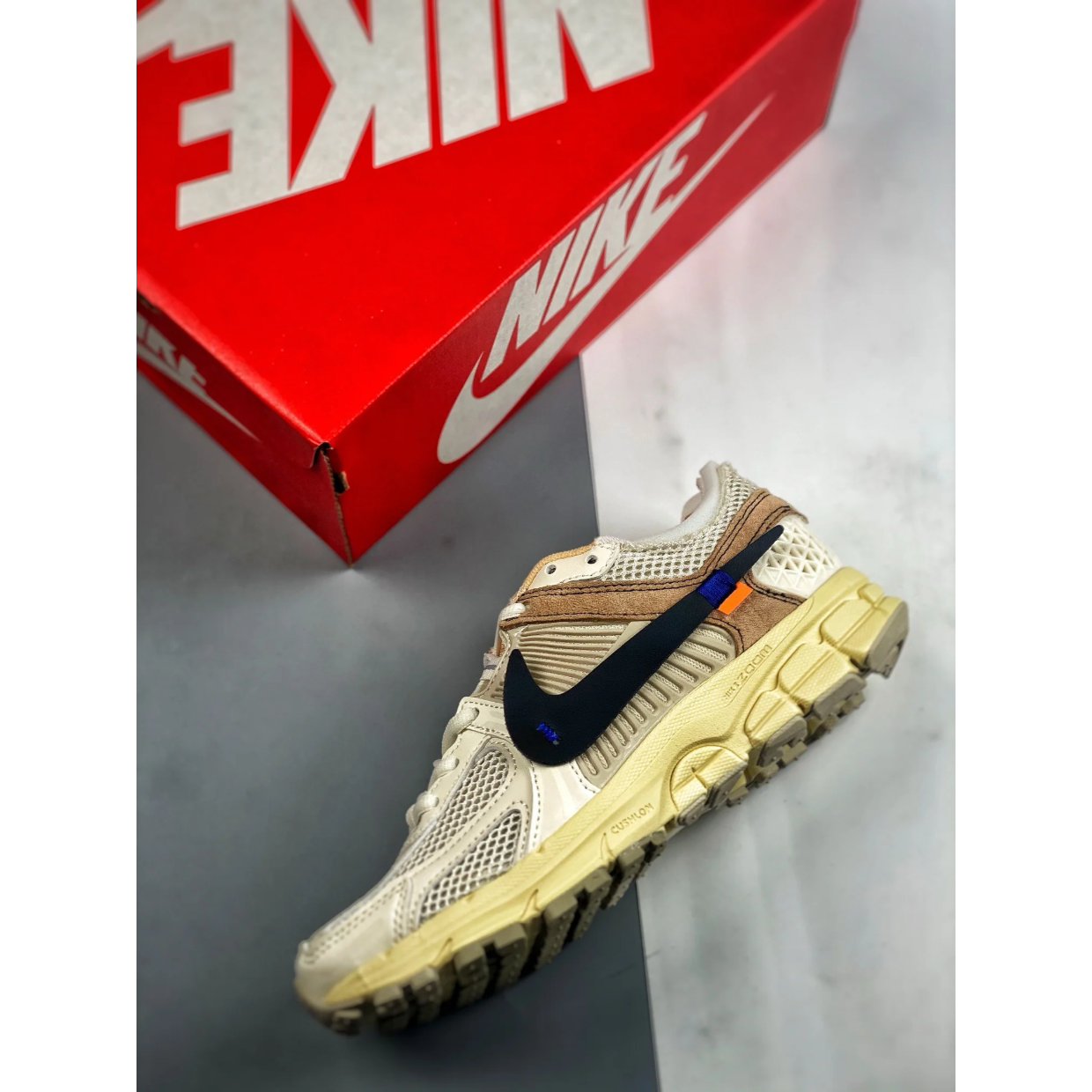 Zoom Vomero 5 x OW 'Beige' - Image 3