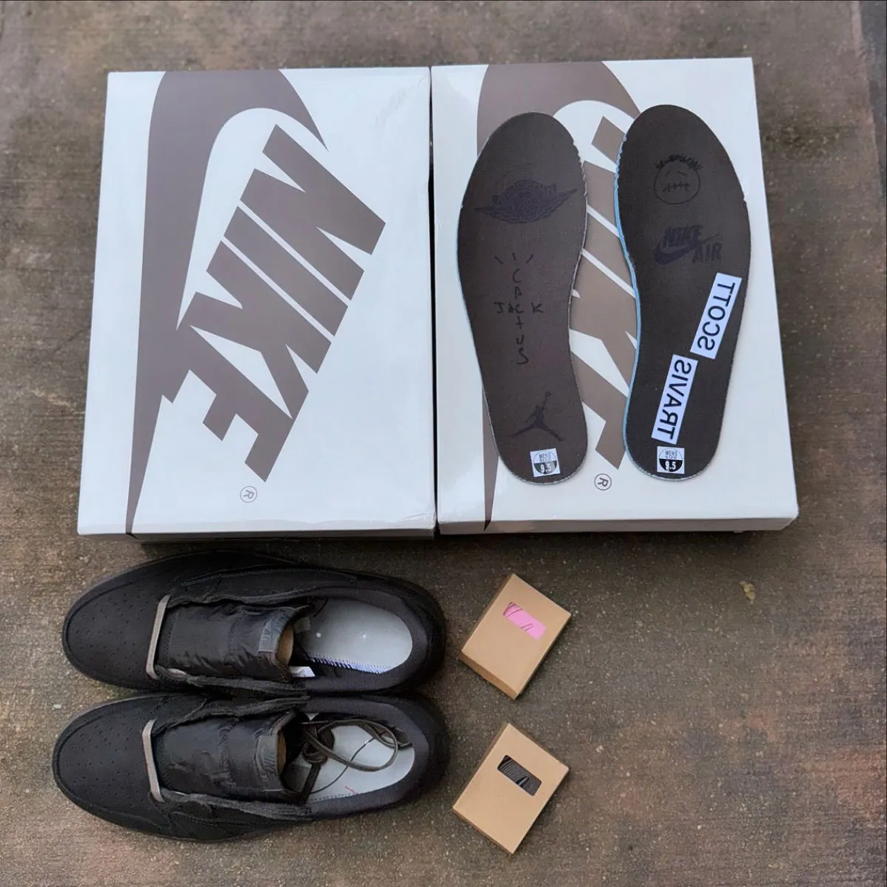 AJ 1 Low x Travis Scott 'Velvet Brown' - Image 6