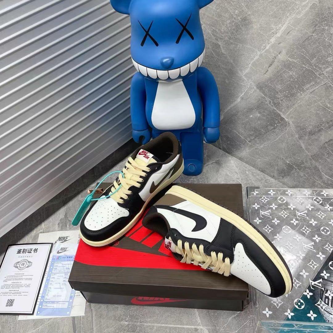 AJ 1 Retro Low 'Dark Mocha' - Image 7