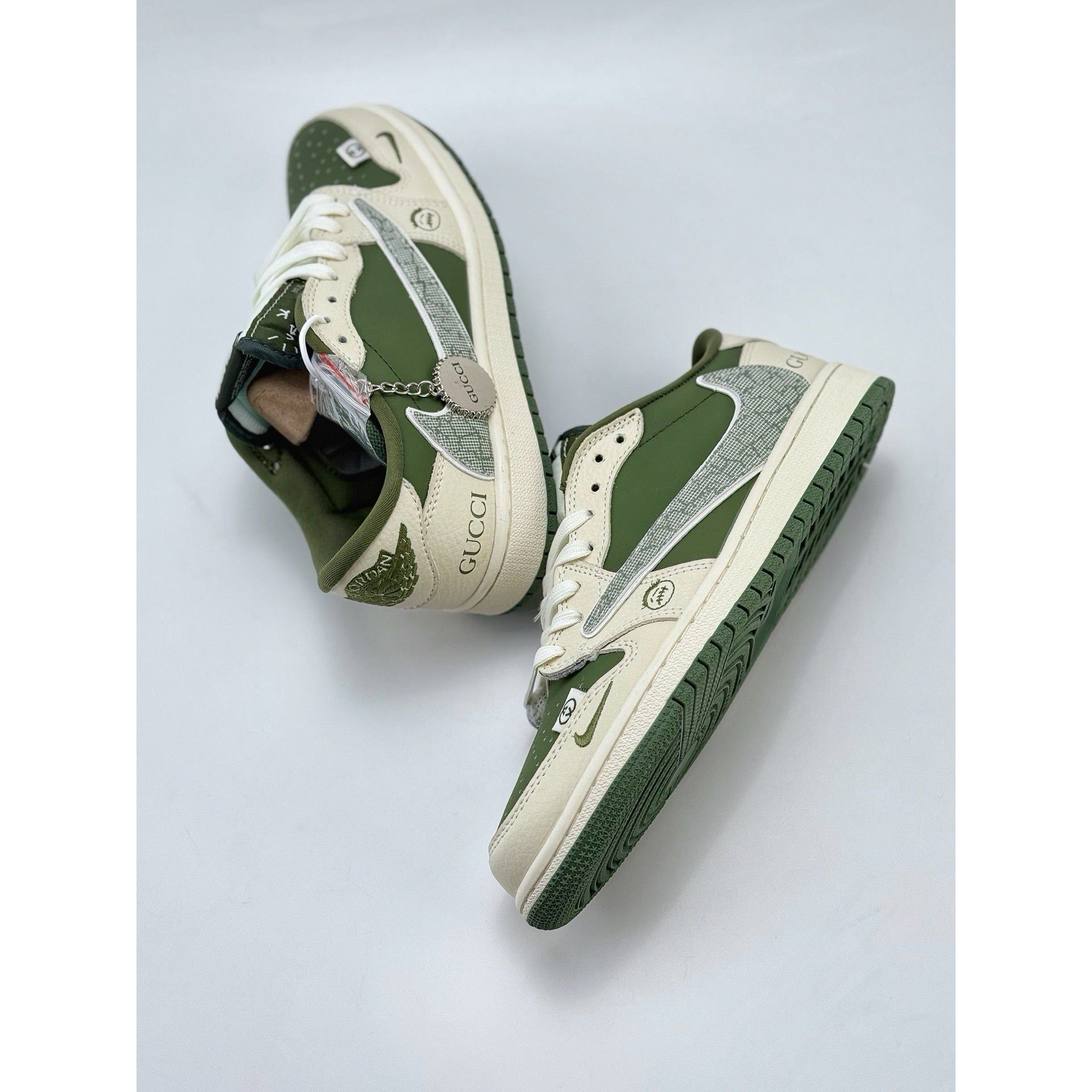 AJ 1 Retro Low x Travis Scott 'Gucci' Customs - Image 3