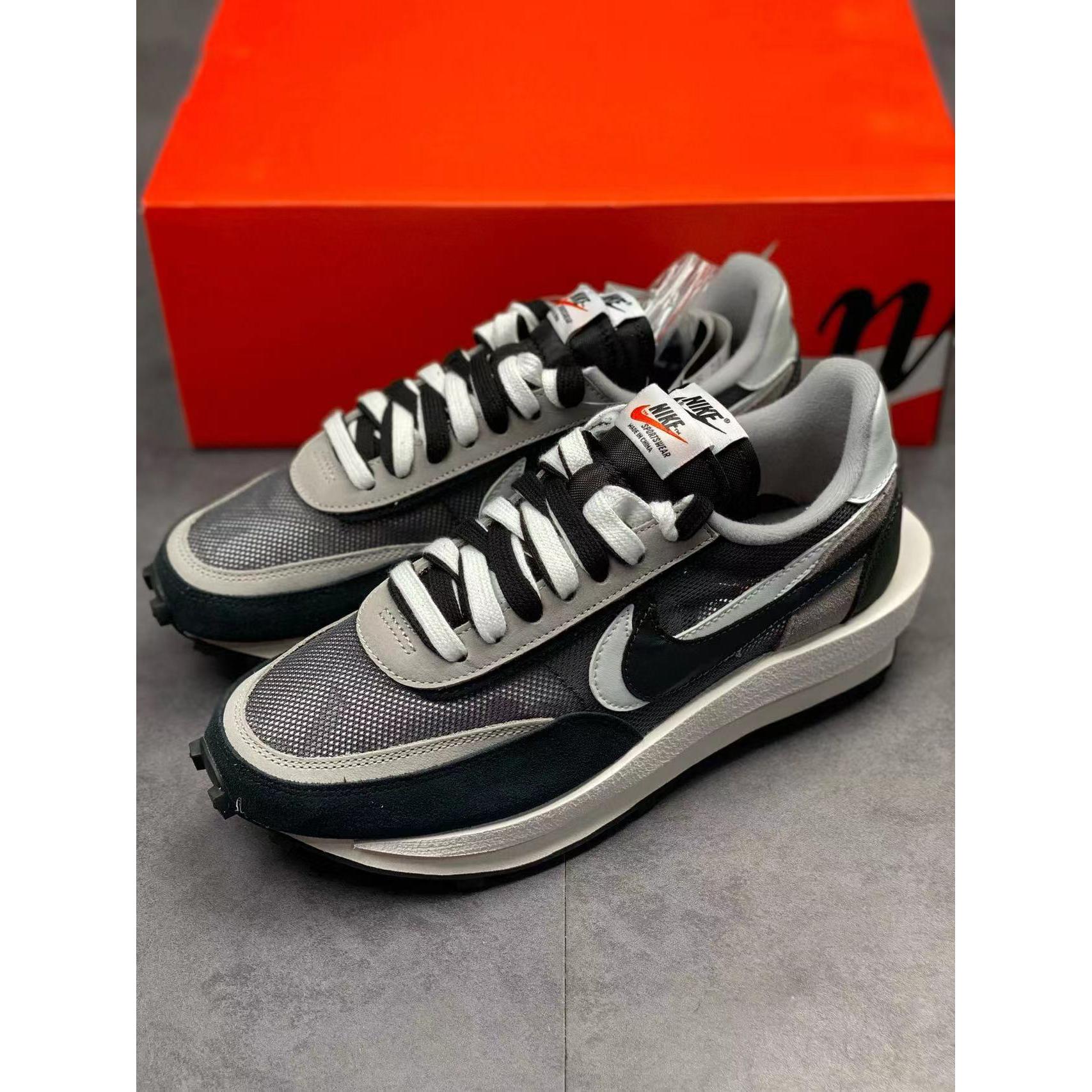 Sacai x LDWaffle 'Black' - Image 12