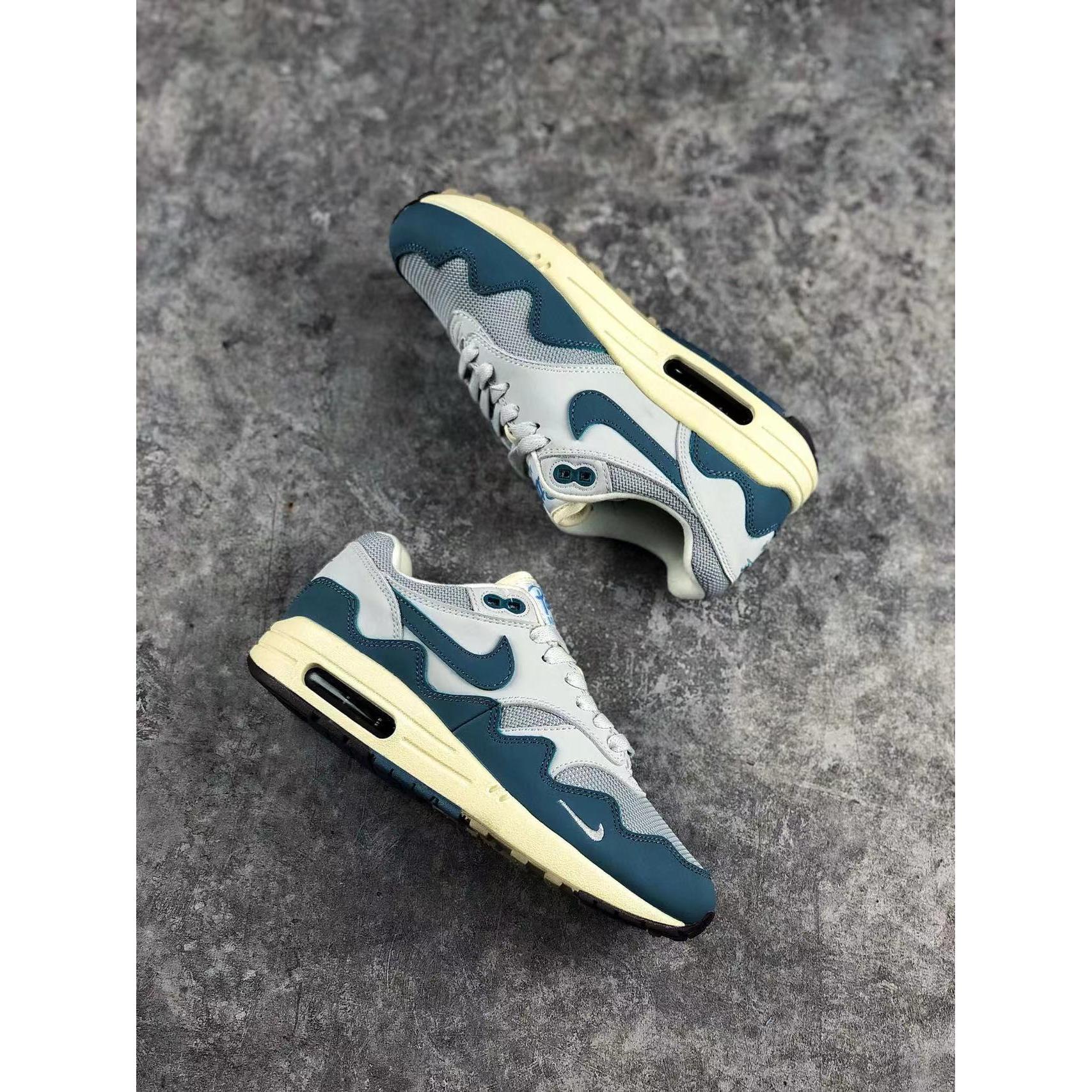 AM 1 x Patta 'Noise Aqua' - Image 8