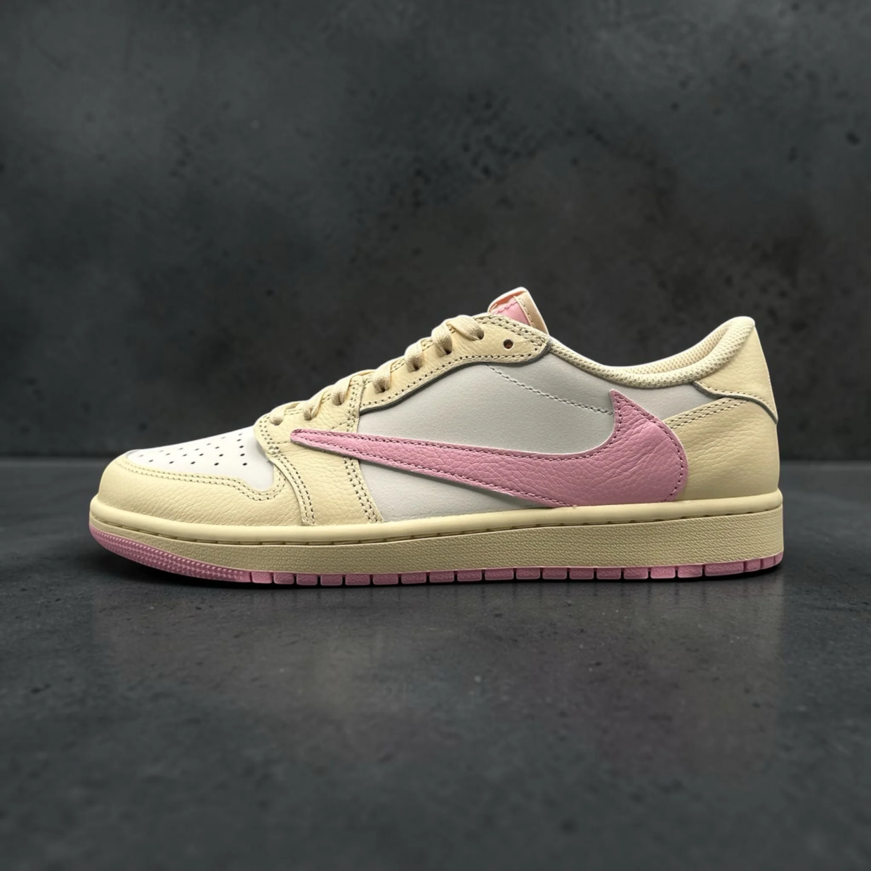 AJ 1 Low x Travis Scott 'Shy Pink' - Image 2