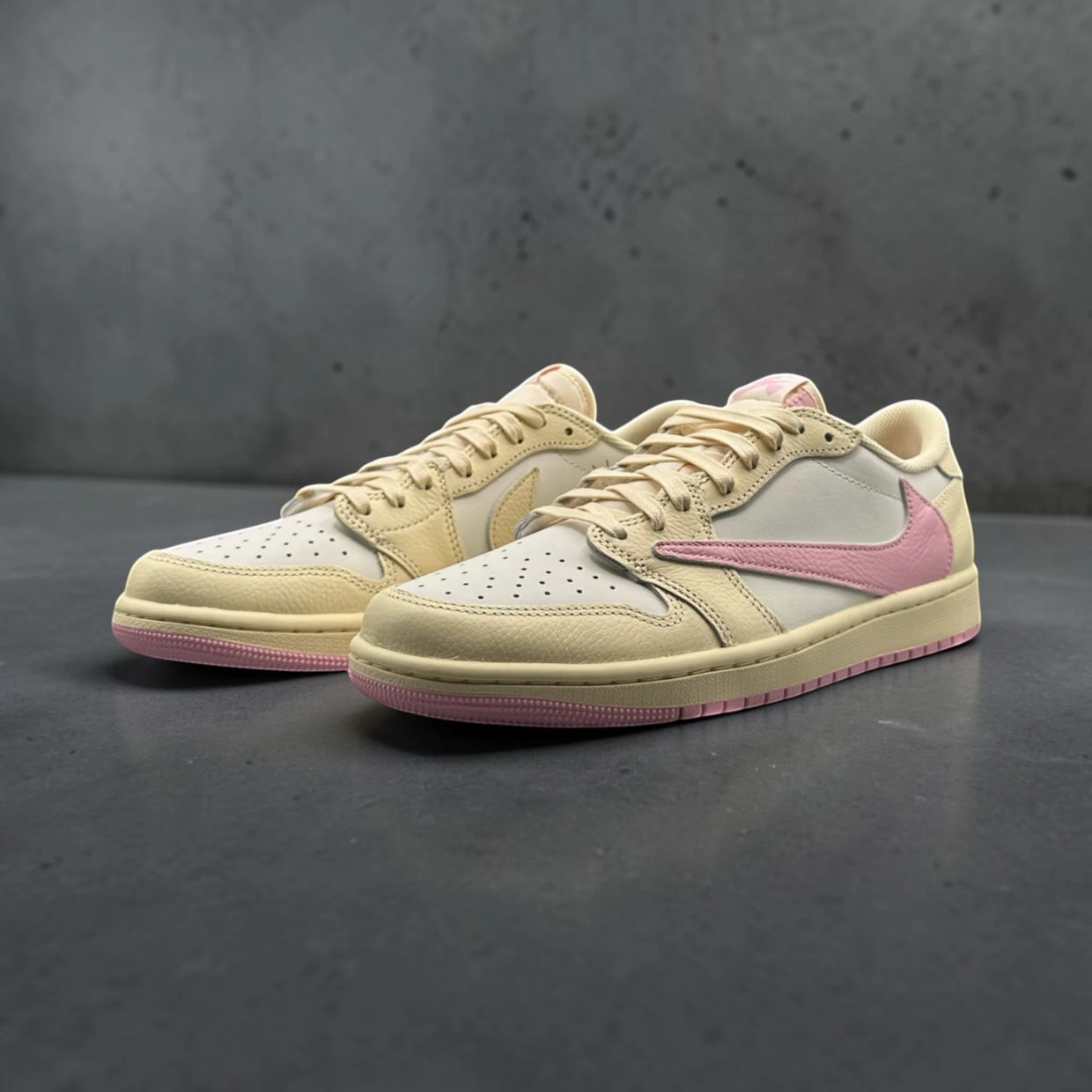 AJ 1 Low x Travis Scott 'Shy Pink' - Image 3